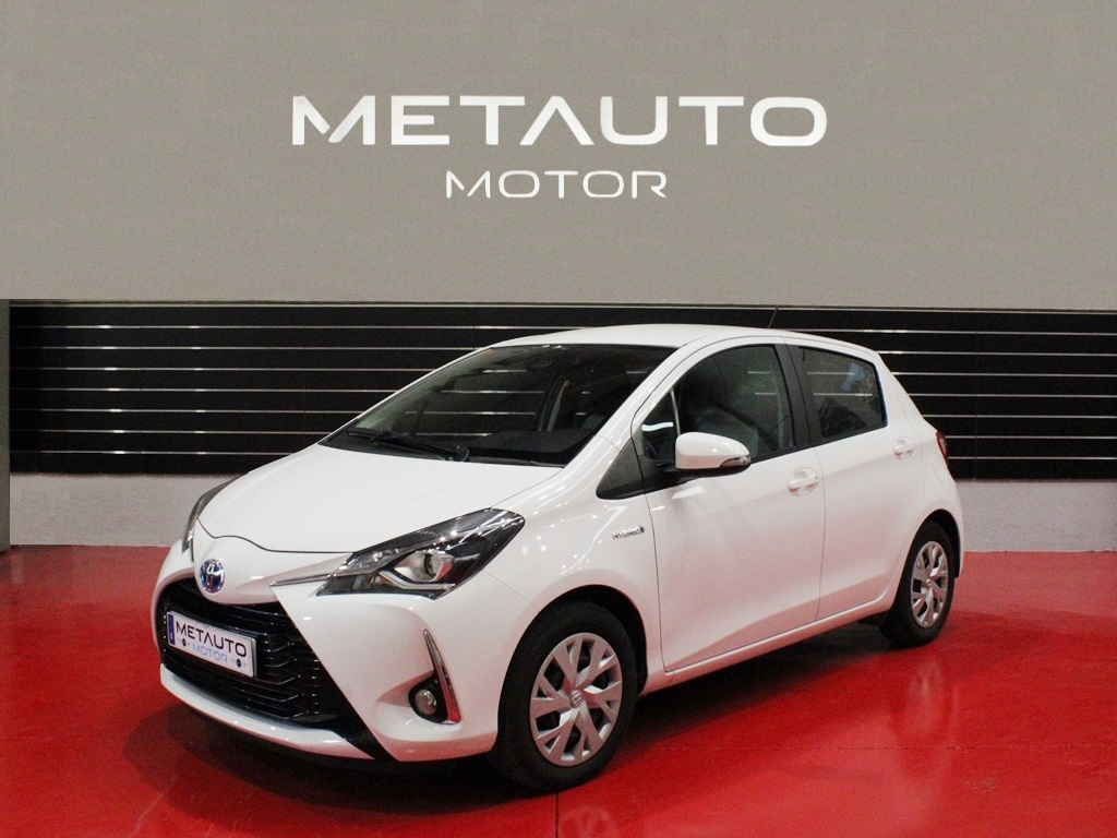 Toyota Yaris 100H 1.5 Advance 100 CV